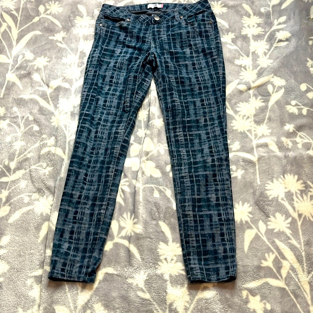 CAbi Jeans  Coolest Tie Dye Stretch Skinny  Sz 8